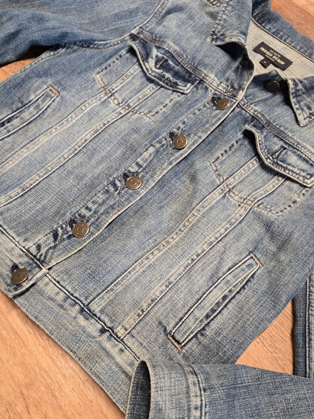 J. Crew Indigo Denim Light Blue Denim Trucker Jacket Medium - Picture 3 of 7
